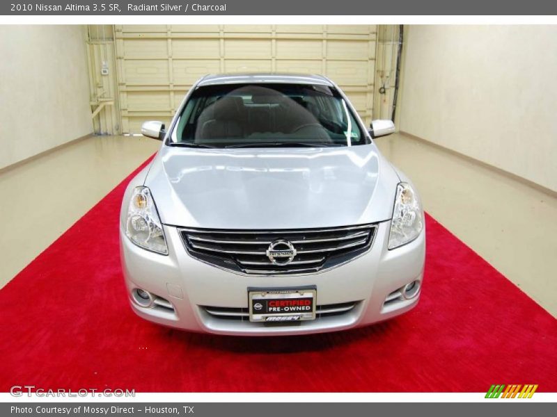 Radiant Silver / Charcoal 2010 Nissan Altima 3.5 SR