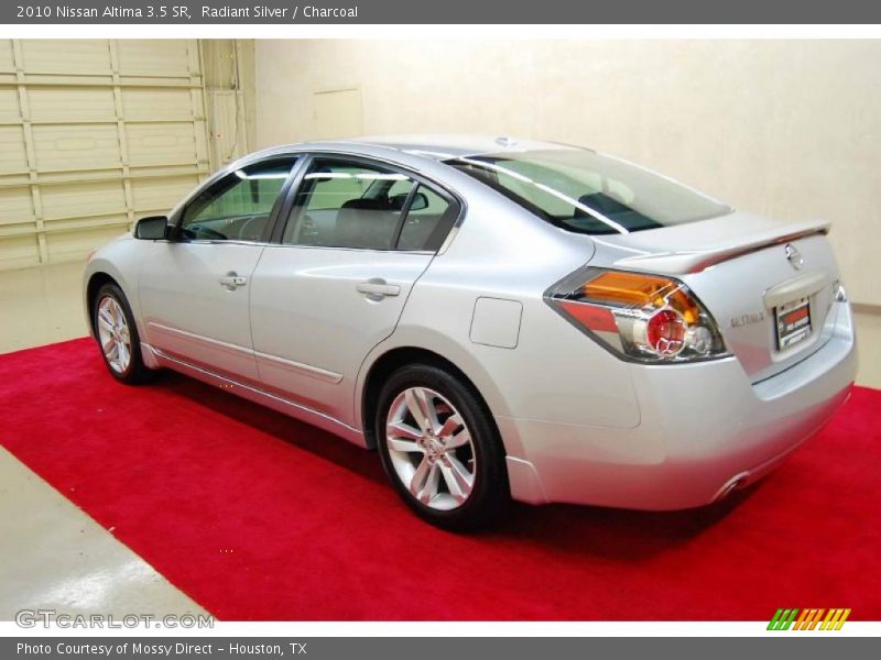 Radiant Silver / Charcoal 2010 Nissan Altima 3.5 SR
