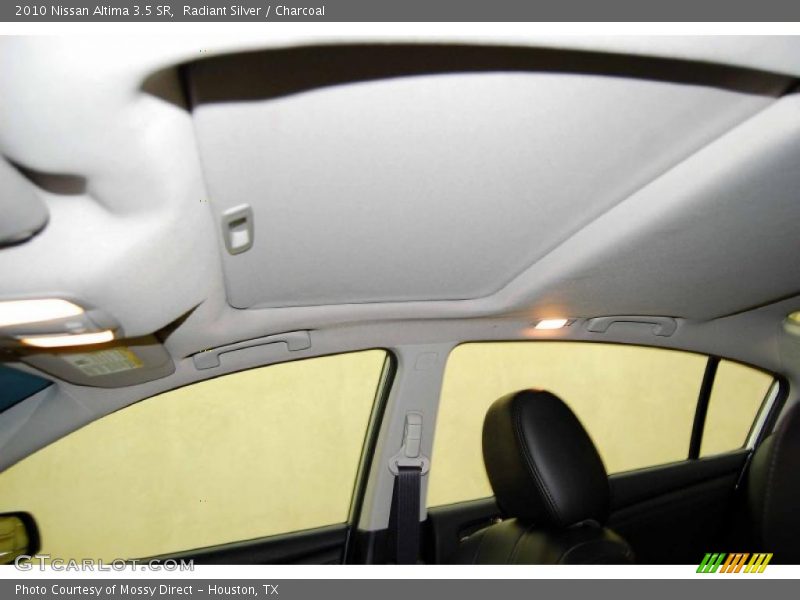 Radiant Silver / Charcoal 2010 Nissan Altima 3.5 SR