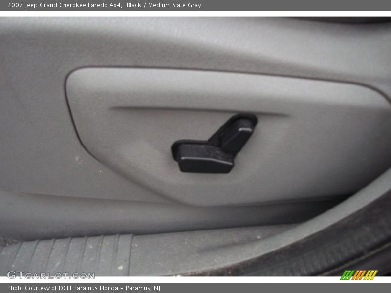 Black / Medium Slate Gray 2007 Jeep Grand Cherokee Laredo 4x4
