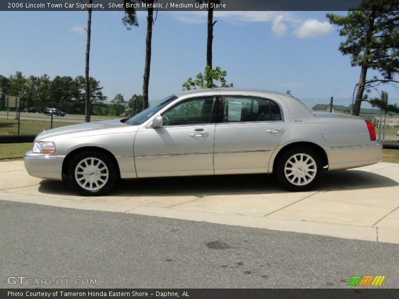 Silver Birch Metallic / Medium Light Stone 2006 Lincoln Town Car Signature