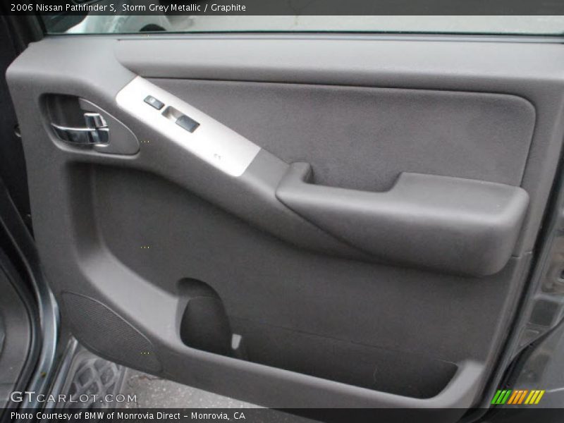 Storm Grey Metallic / Graphite 2006 Nissan Pathfinder S