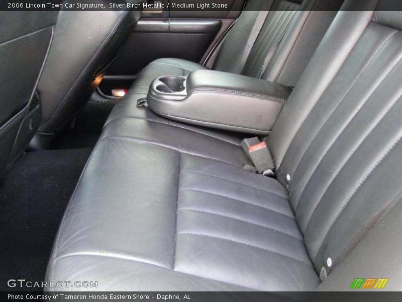Silver Birch Metallic / Medium Light Stone 2006 Lincoln Town Car Signature