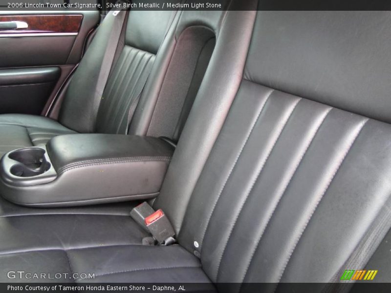 Silver Birch Metallic / Medium Light Stone 2006 Lincoln Town Car Signature