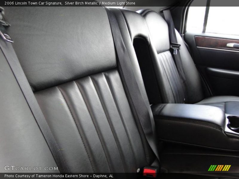 Silver Birch Metallic / Medium Light Stone 2006 Lincoln Town Car Signature