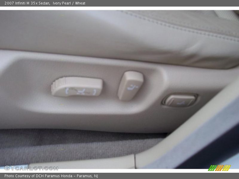 Ivory Pearl / Wheat 2007 Infiniti M 35x Sedan