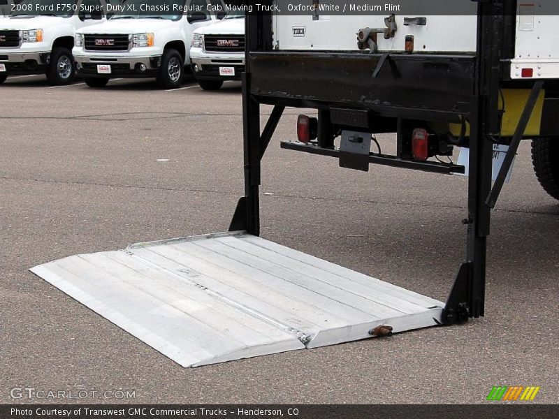 Oxford White / Medium Flint 2008 Ford F750 Super Duty XL Chassis Regular Cab Moving Truck