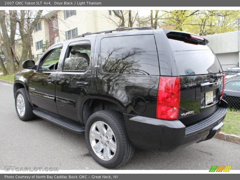 Onyx Black / Light Titanium 2007 GMC Yukon SLT 4x4