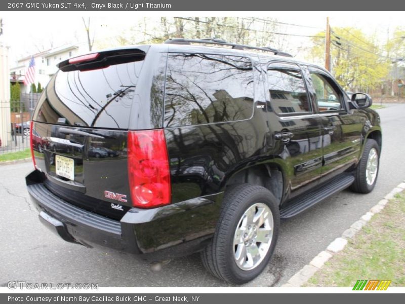 Onyx Black / Light Titanium 2007 GMC Yukon SLT 4x4