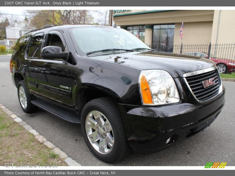 Onyx Black / Light Titanium 2007 GMC Yukon SLT 4x4