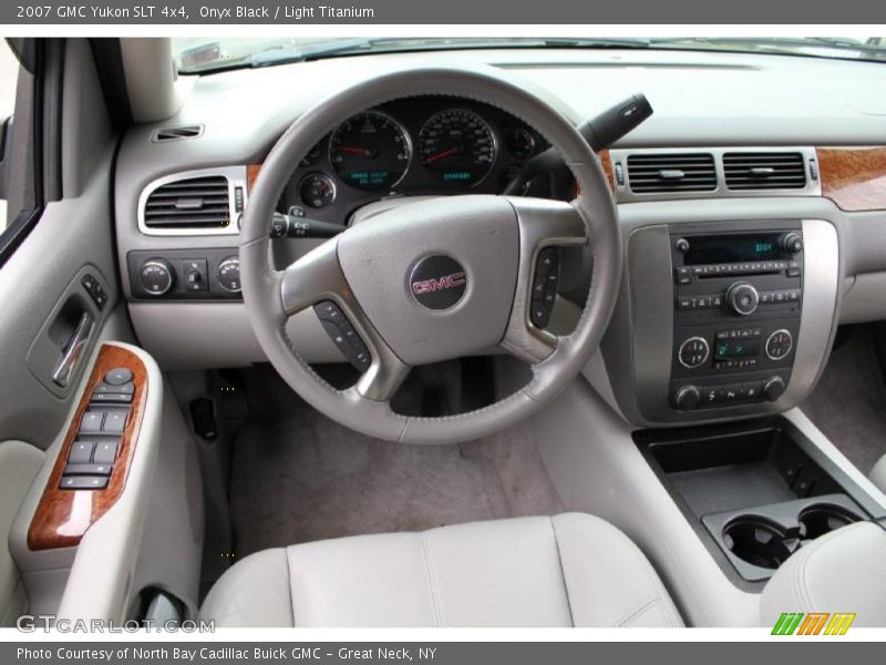  2007 Yukon SLT 4x4 Light Titanium Interior