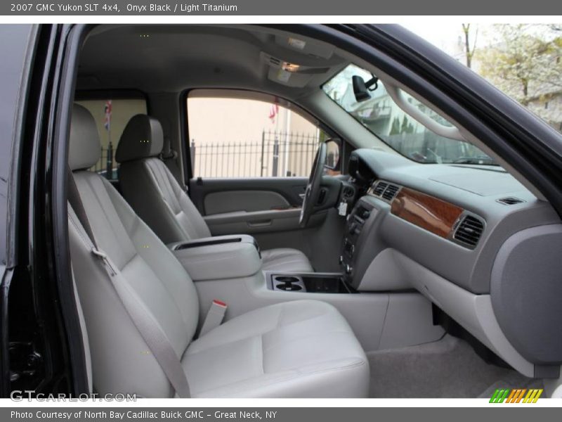 Onyx Black / Light Titanium 2007 GMC Yukon SLT 4x4