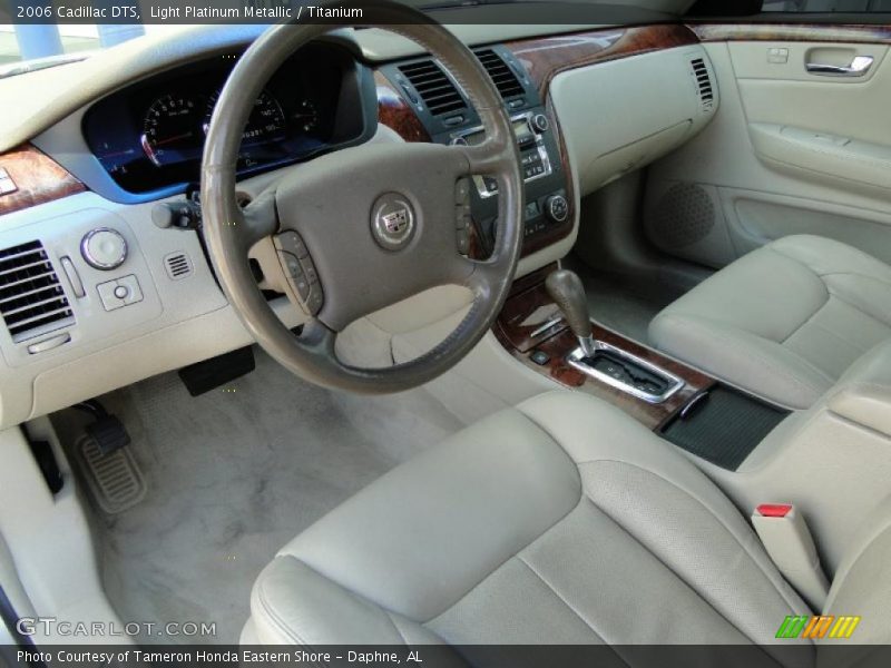 Light Platinum Metallic / Titanium 2006 Cadillac DTS