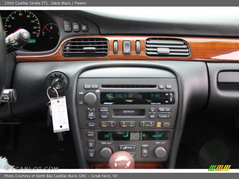 Controls of 2000 Seville STS
