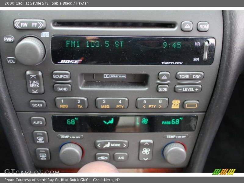 Controls of 2000 Seville STS