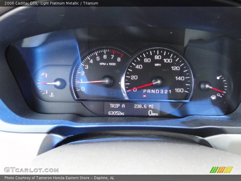 Light Platinum Metallic / Titanium 2006 Cadillac DTS