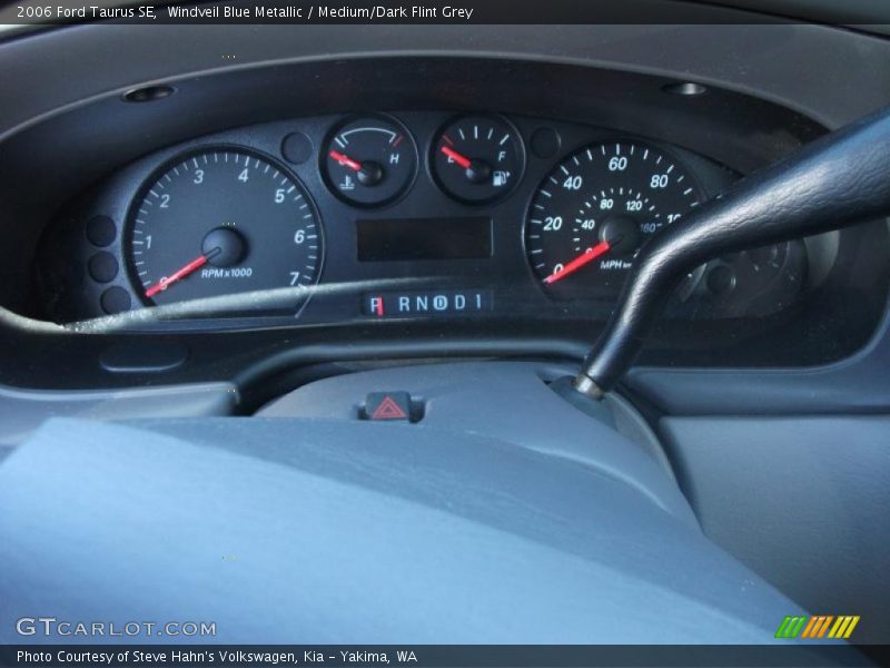 Windveil Blue Metallic / Medium/Dark Flint Grey 2006 Ford Taurus SE