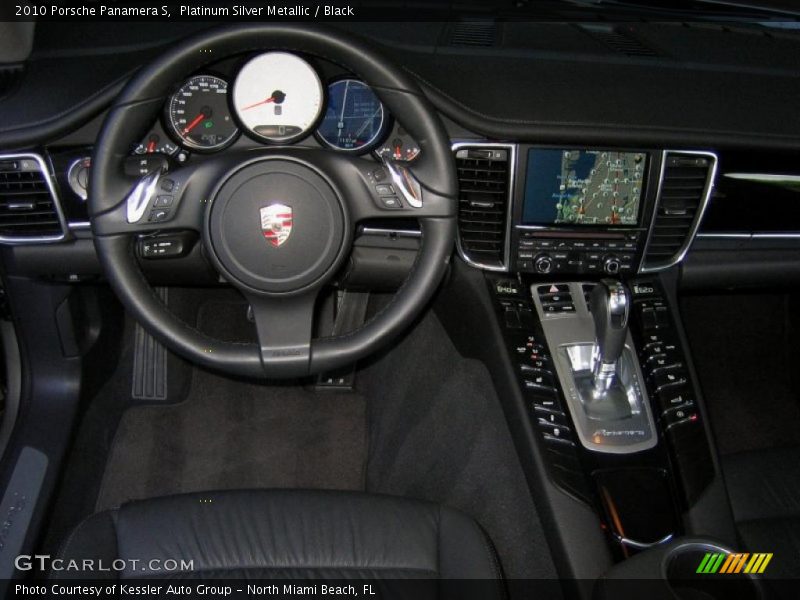Dashboard of 2010 Panamera S