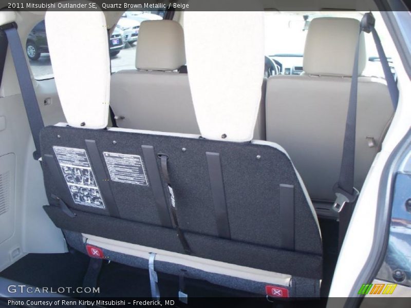 Quartz Brown Metallic / Beige 2011 Mitsubishi Outlander SE