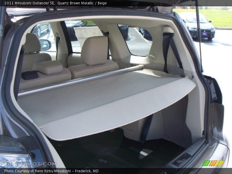 Quartz Brown Metallic / Beige 2011 Mitsubishi Outlander SE