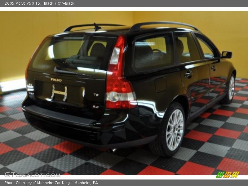 Black / Off-Black 2005 Volvo V50 T5