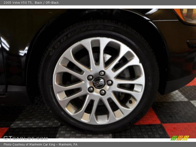 Black / Off-Black 2005 Volvo V50 T5