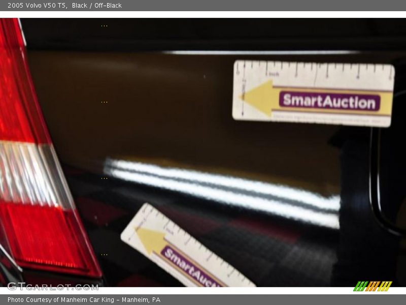 Black / Off-Black 2005 Volvo V50 T5