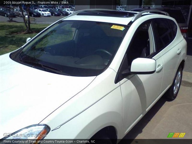 Phantom White / Black 2009 Nissan Rogue SL
