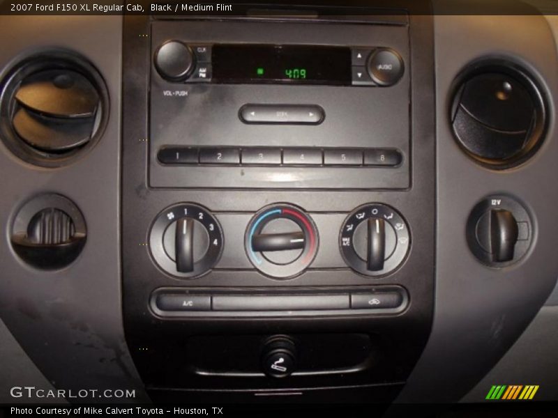 Black / Medium Flint 2007 Ford F150 XL Regular Cab