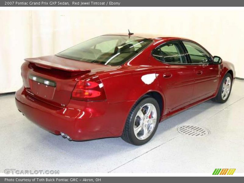  2007 Grand Prix GXP Sedan Red Jewel Tintcoat