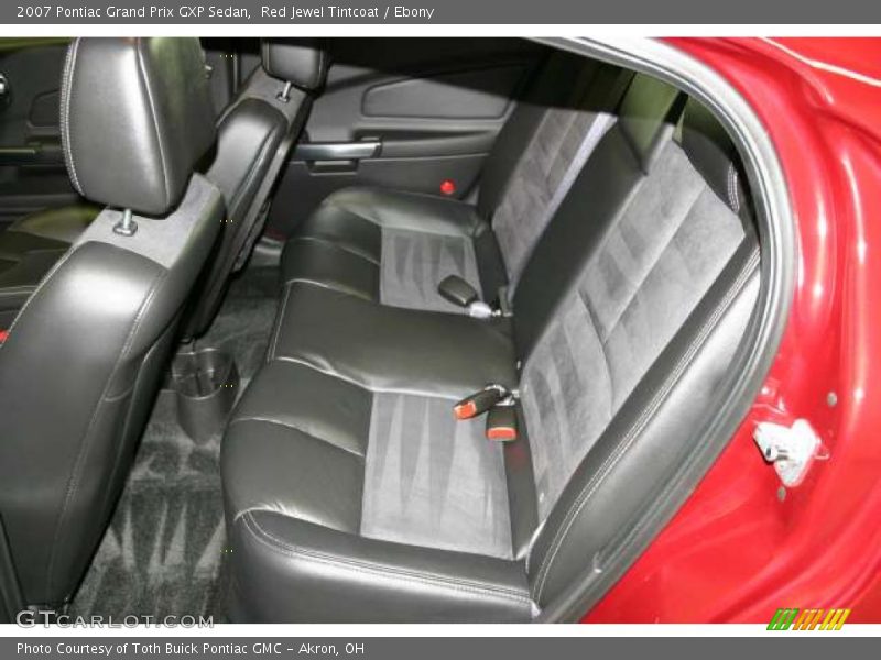  2007 Grand Prix GXP Sedan Ebony Interior