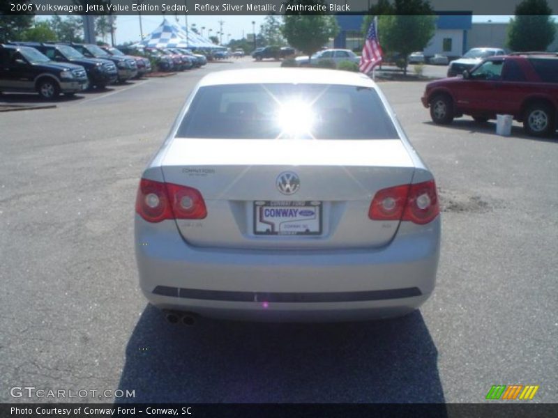 Reflex Silver Metallic / Anthracite Black 2006 Volkswagen Jetta Value Edition Sedan