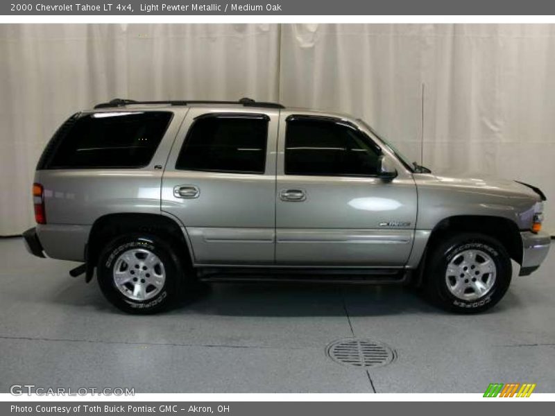 Light Pewter Metallic / Medium Oak 2000 Chevrolet Tahoe LT 4x4