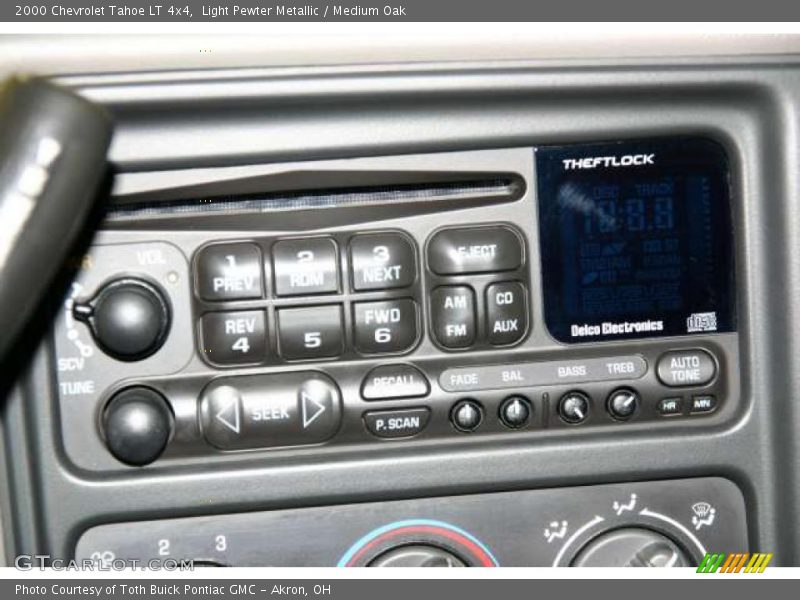 Light Pewter Metallic / Medium Oak 2000 Chevrolet Tahoe LT 4x4