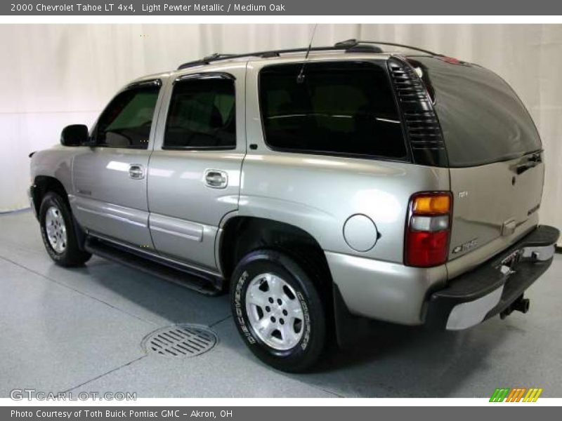 Light Pewter Metallic / Medium Oak 2000 Chevrolet Tahoe LT 4x4