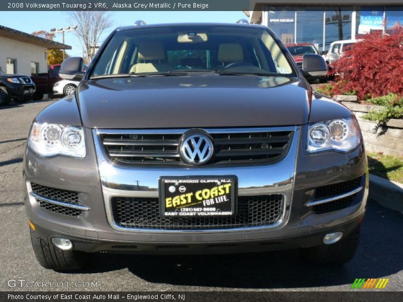Alaska Grey Metallic / Pure Beige 2008 Volkswagen Touareg 2 VR6