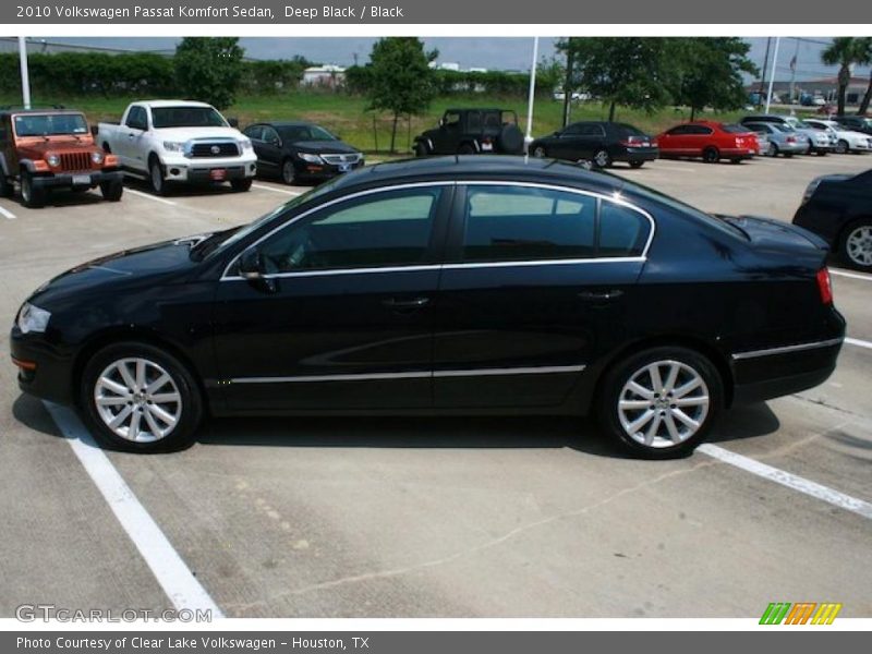 Deep Black / Black 2010 Volkswagen Passat Komfort Sedan