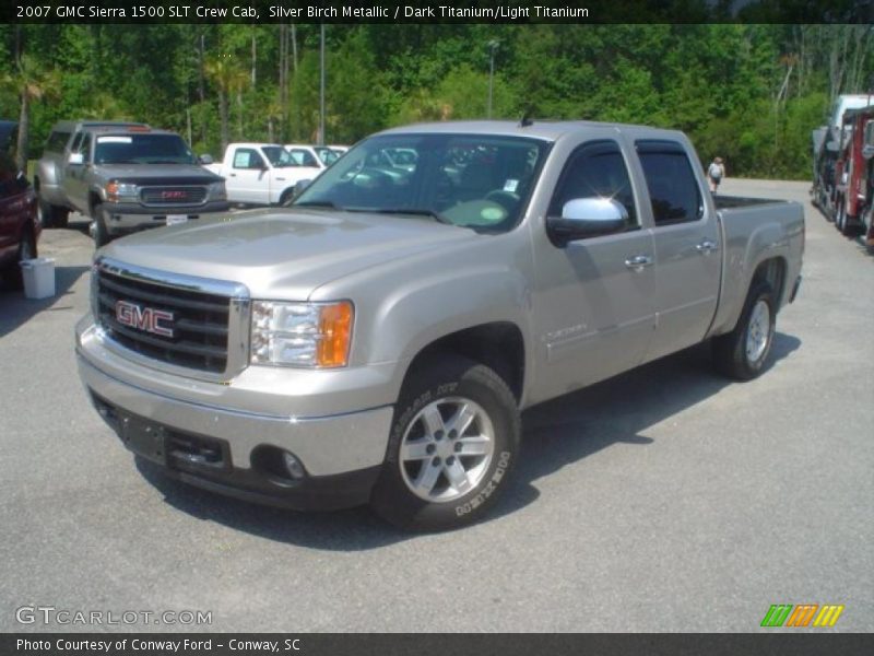 Front 3/4 View of 2007 Sierra 1500 SLT Crew Cab