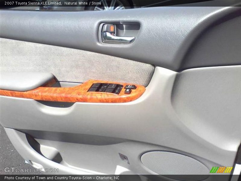 Natural White / Stone 2007 Toyota Sienna XLE Limited