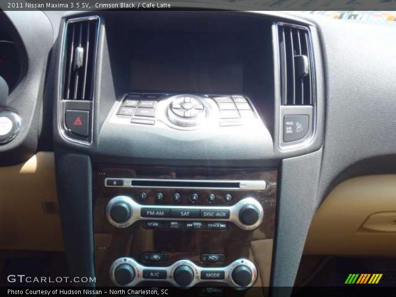 Controls of 2011 Maxima 3.5 SV