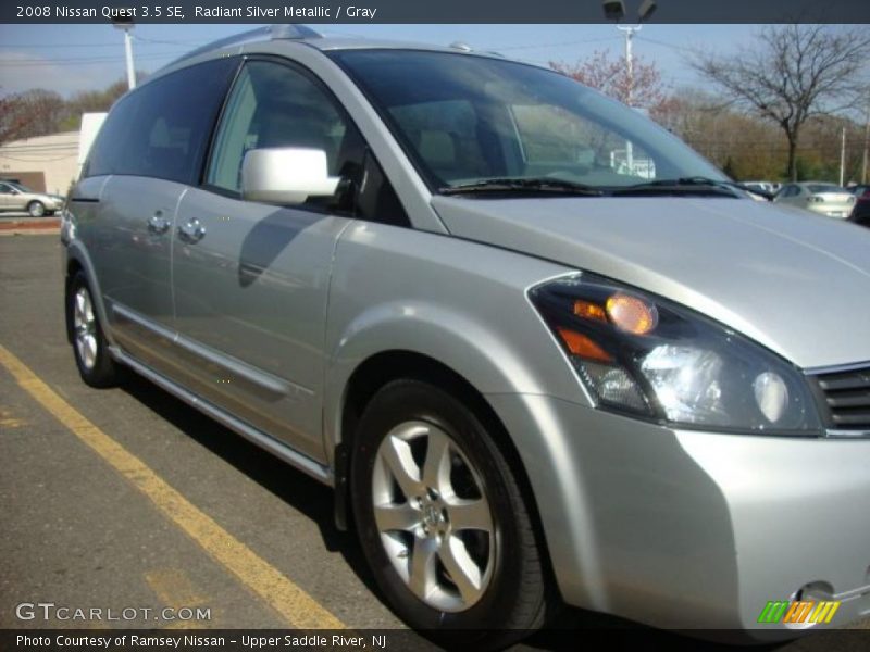 Radiant Silver Metallic / Gray 2008 Nissan Quest 3.5 SE