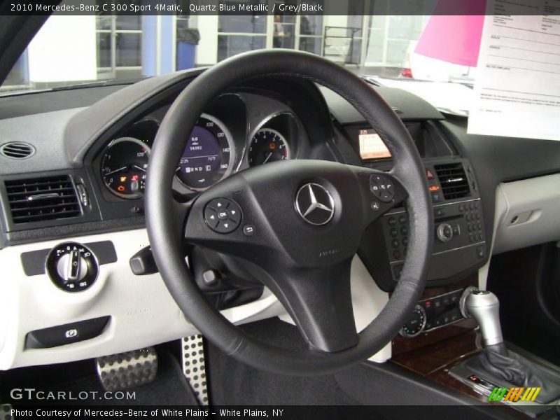  2010 C 300 Sport 4Matic Steering Wheel