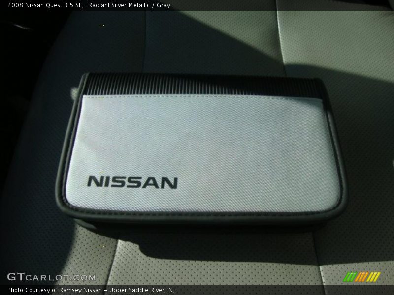 Radiant Silver Metallic / Gray 2008 Nissan Quest 3.5 SE