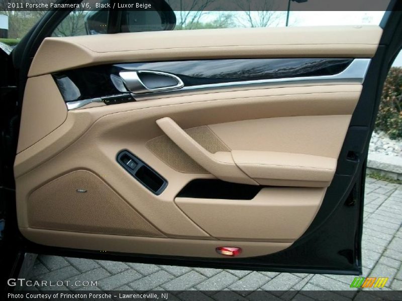 Black / Luxor Beige 2011 Porsche Panamera V6