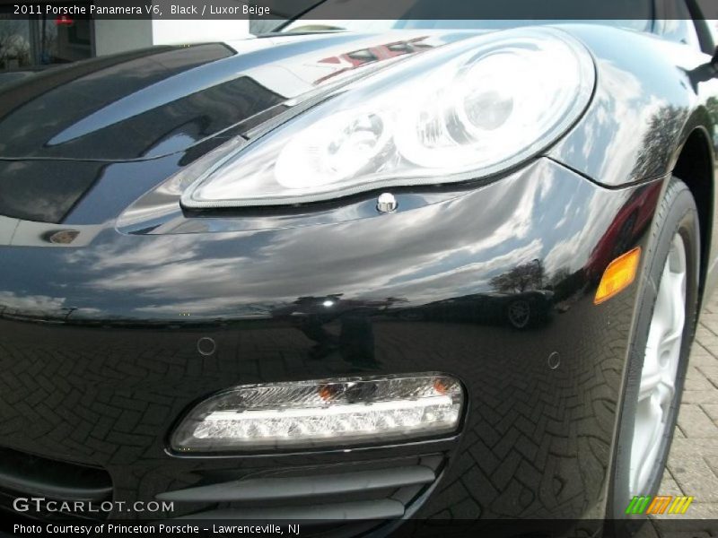 Black / Luxor Beige 2011 Porsche Panamera V6