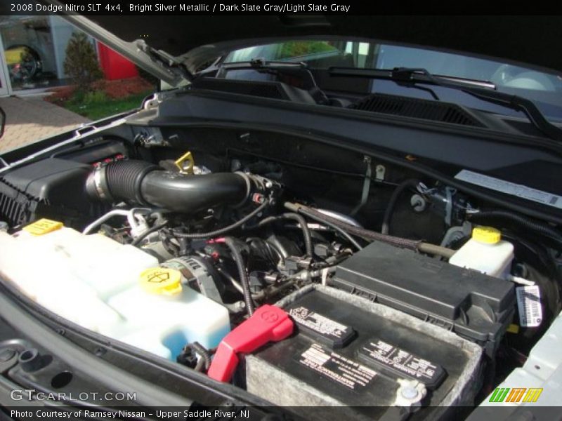 Bright Silver Metallic / Dark Slate Gray/Light Slate Gray 2008 Dodge Nitro SLT 4x4