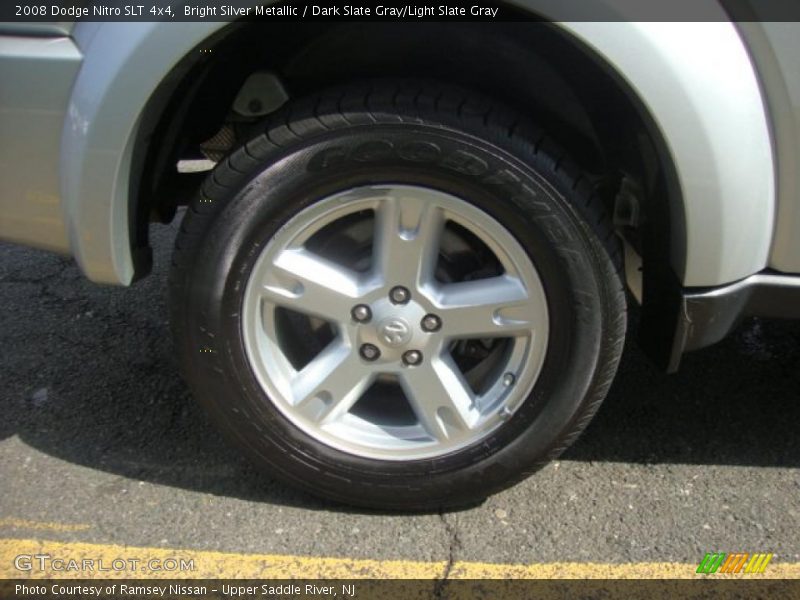 Bright Silver Metallic / Dark Slate Gray/Light Slate Gray 2008 Dodge Nitro SLT 4x4