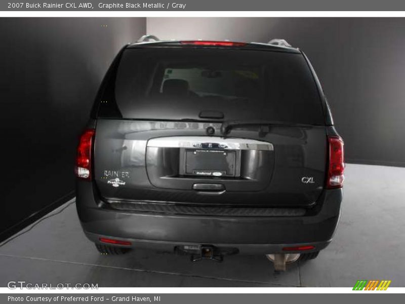 Graphite Black Metallic / Gray 2007 Buick Rainier CXL AWD