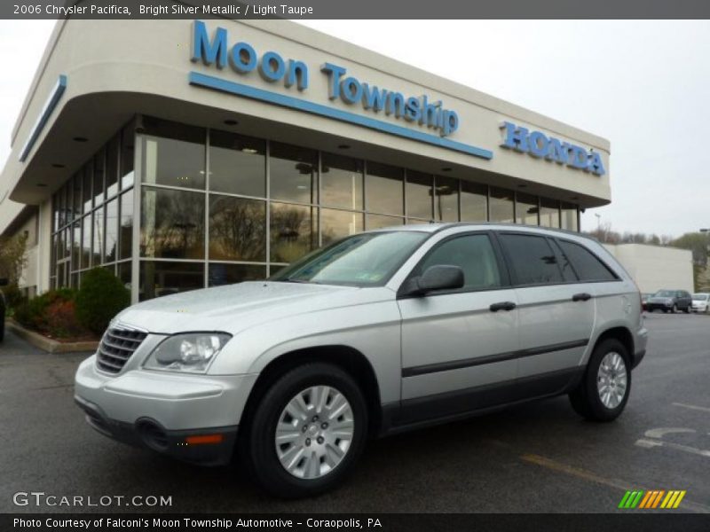 Bright Silver Metallic / Light Taupe 2006 Chrysler Pacifica