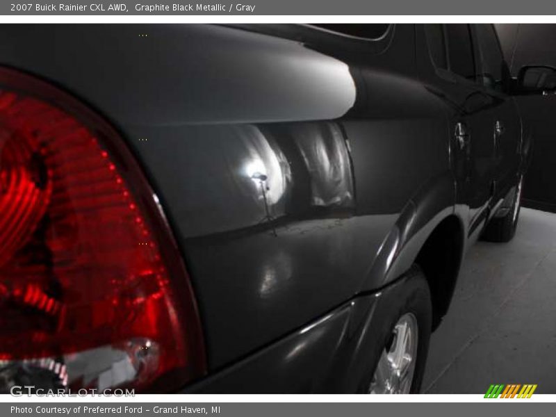 Graphite Black Metallic / Gray 2007 Buick Rainier CXL AWD